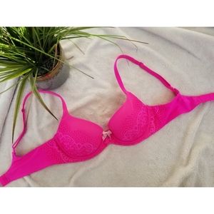 Body by Victoria lined Demi Bra 32C